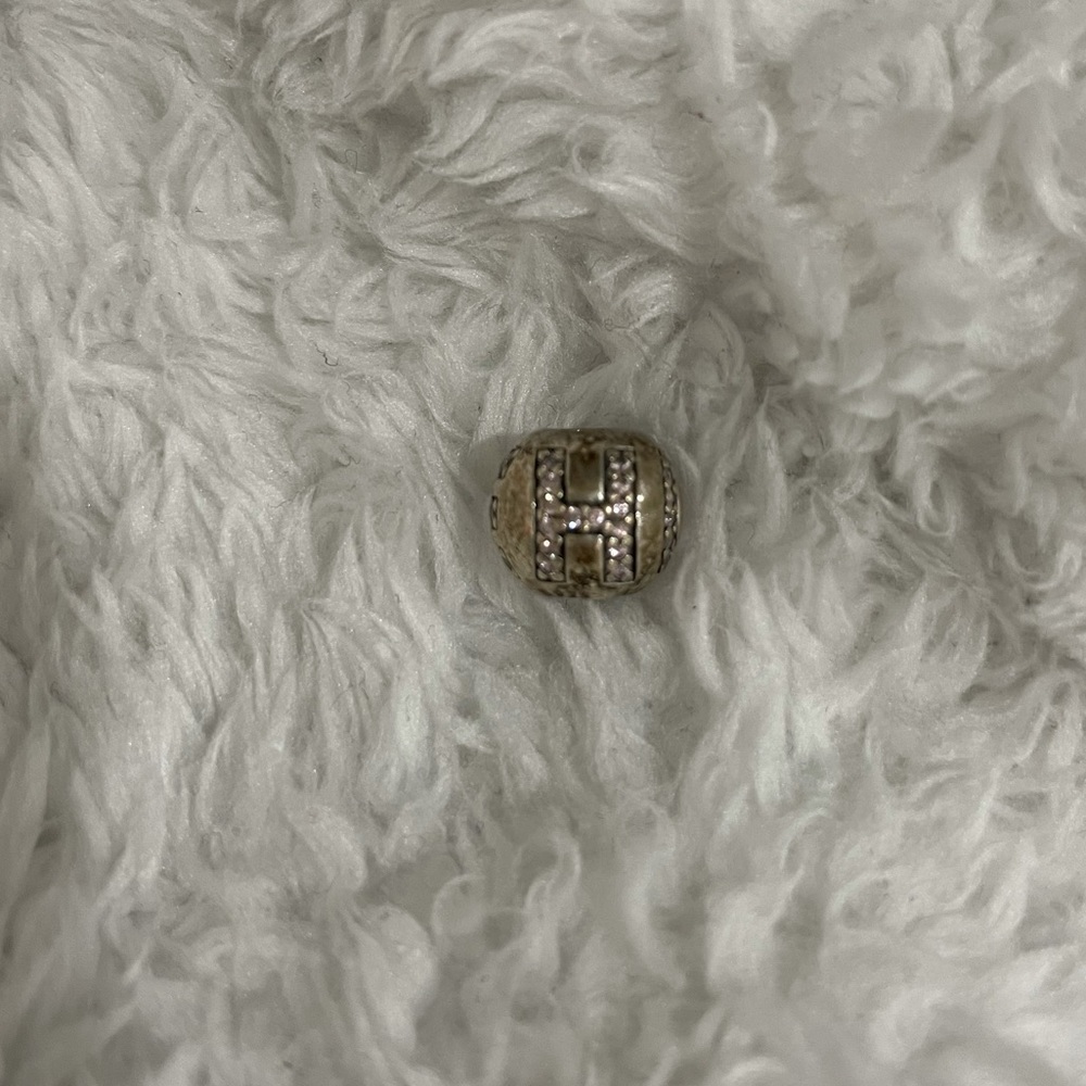 Pandora: HOPE charm - no longer in stores